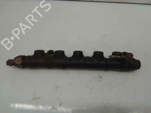 Used Injection rail TOYOTA COROLLA Verso (_E12_) 2.0 D-4D (CDE120_, CDE120R) (90 hp) 8582559