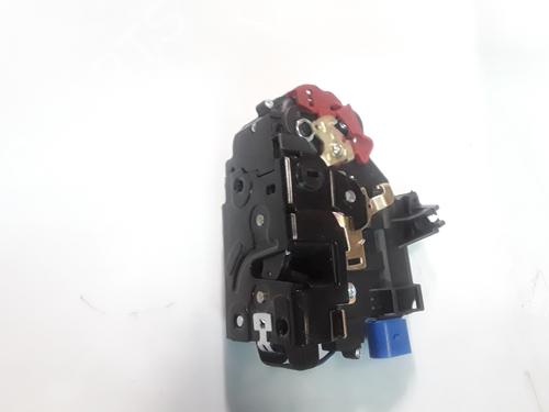 Rear left lock VW GOLF V (1K1) 1.9 TDI | BP8584102C100 