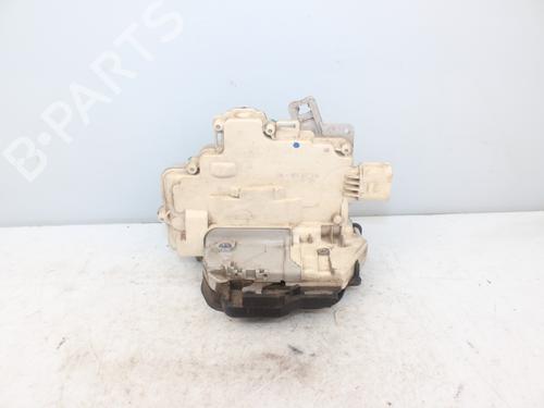 Used Front right lock AUDI A3 Sportback (8PA) [2004-2015]  16749548