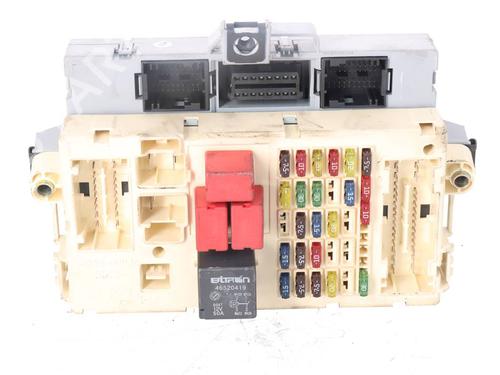 Used Fuse box Fuse box FIAT STILO (192_) 1.9 JTD (192_XE1A) (115 hp) 40255001 40255001