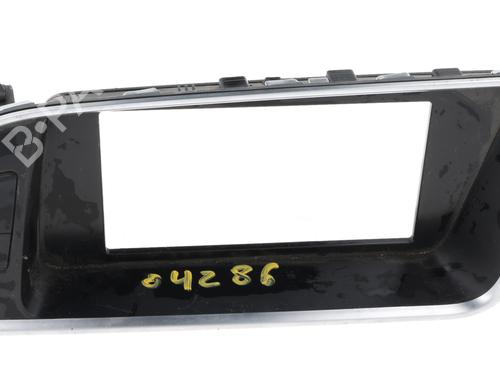 Used Warning switch AUDI Q5 (8RB) 2.0 TDI quattro (170 hp) 29963666