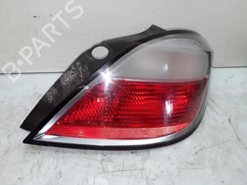 Used Right taillight OPEL ASTRA H (A04) [2004-2014]  8575754