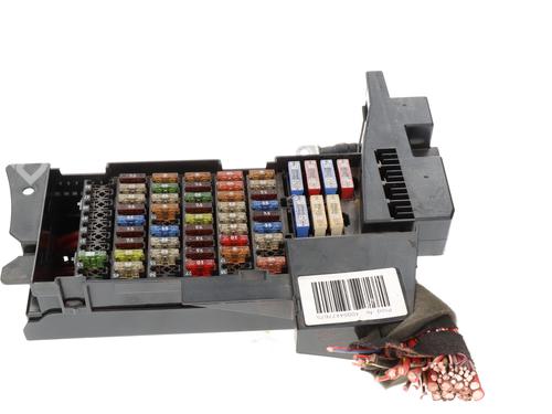 Sikringsdose MERCEDES-BENZ B-CLASS Sports Tourer (W245) B 180 CDI (245.207) (109 hp) 29982538