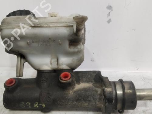 Used Brake master cylinder MERCEDES-BENZ VITO Van (W638) 110 CDI 2.2 (638.094) (102 hp) 26033401