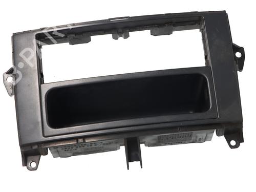 middle-console-mercedes-benz-vito-bus-w639-2003-32444406 main image