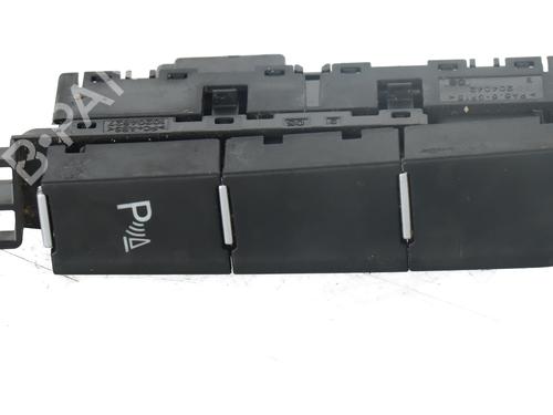 switch-vw-golf-vii-5g1-bq1-be1-be2-2012-2013-2014-2015-2016-2017-2018-2019-2020-2021-33011460 main image