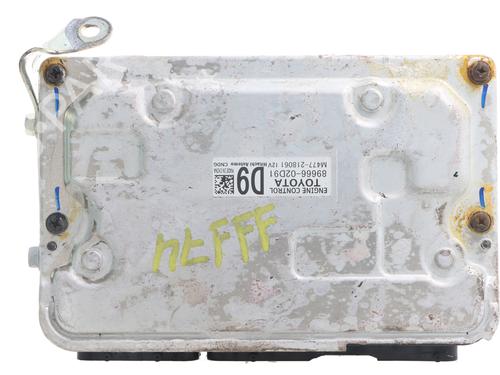 Used Engine control unit (ECU) Engine control unit (ECU) TOYOTA COROLLA Saloon (_E21_) 1.6 VVTi (ZRE210) (122 hp) 33175614 33175614