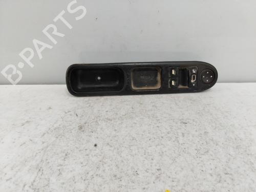 Used Left front window switch PEUGEOT 307 Break (3E) 2.0 HDI 90 (90 hp) 18891579