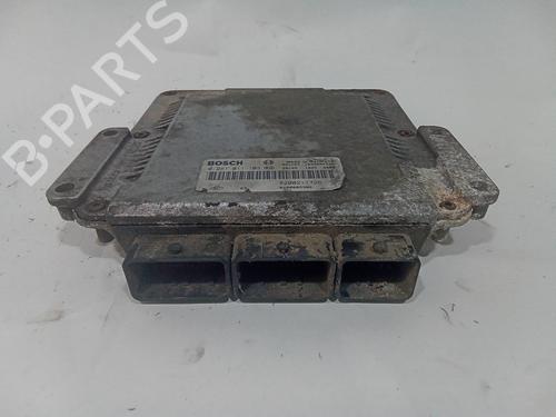 Used Engine control unit (ECU) RENAULT LAGUNA II (BG0/1_) 2.2 dCi (BG0F) (150 hp) 10047489