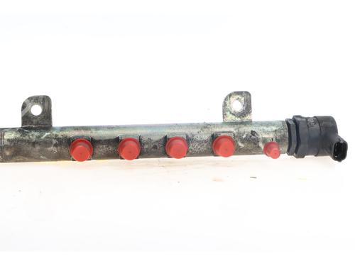 Rail D'Injecteurs OPEL VECTRA C Estate (Z02) [2003-2009]  31210915