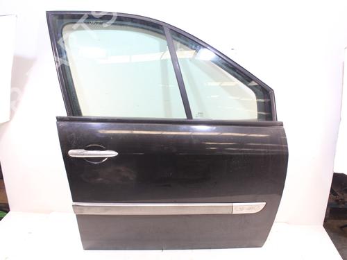 Used Right front door RENAULT SCÉNIC II (JM0/1_) 1.9 dCi (JM0G, JM12, JM1G, JM2C) (120 hp) 16682192