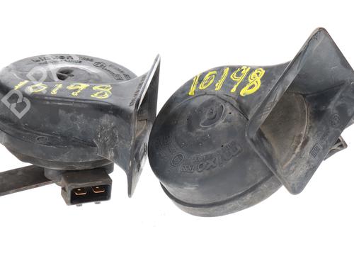 Used Horn VW GOLF IV (1J1) 1.9 TDI (110 hp) 30199082