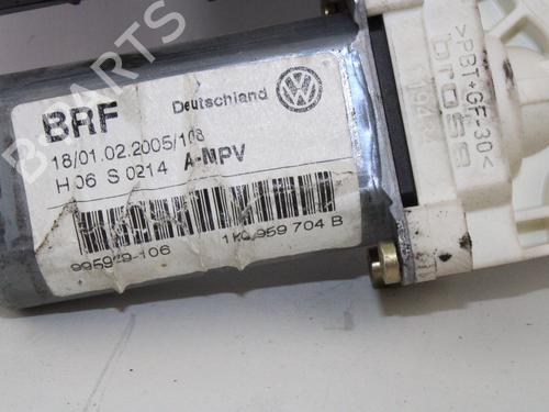 Rudehejsemotor bagstkærm højre VW TOURAN (1T1, 1T2)  | BP13732386E22 