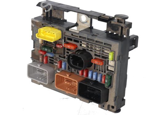 Fuse box CITROËN BERLINGO MULTISPACE (B9) 1.6 HDi 90 | BP36813718E1 - Image 3