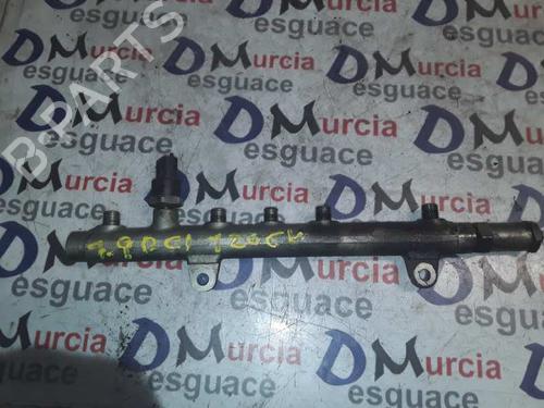 Used Injection rail RENAULT MEGANE II Saloon (LM0/1_) [2003-2025]  8556398