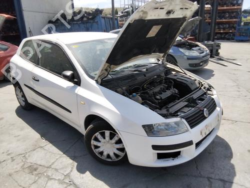 Brugte FIAT STILO (192_) 1.9 JTD (192_XF1A) 4769344