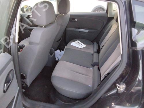 Køler SEAT LEON (1P1)  | BP27564251M31 
