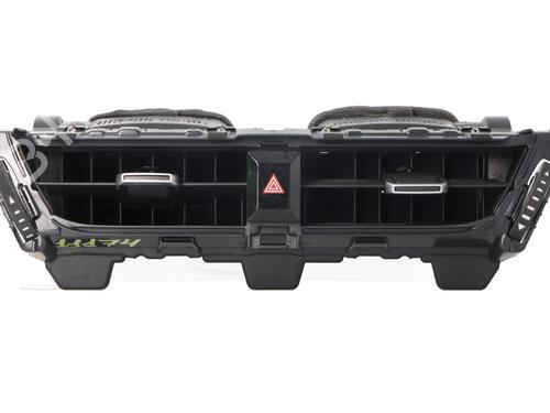 Used Air vent Air vent TOYOTA COROLLA Saloon (_E21_) 1.6 VVTi (ZRE210) (122 hp) 33168500 33168500