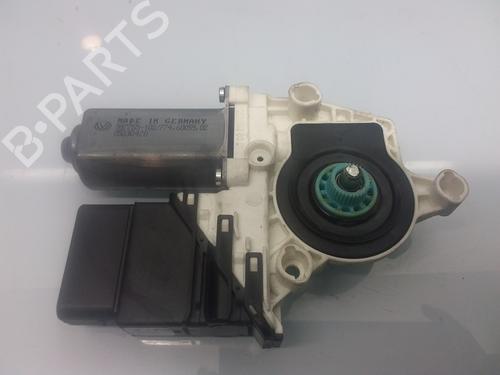 Rudehejsemotor bagstkærm venstre VW GOLF VI (5K1) 1.6 TDI | BP9106645E23 