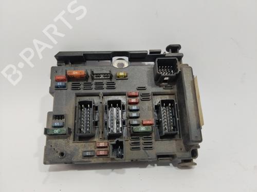 Used Fuse box PEUGEOT 307 (3A/C) 2.0 HDi 110 (107 hp) 28577058