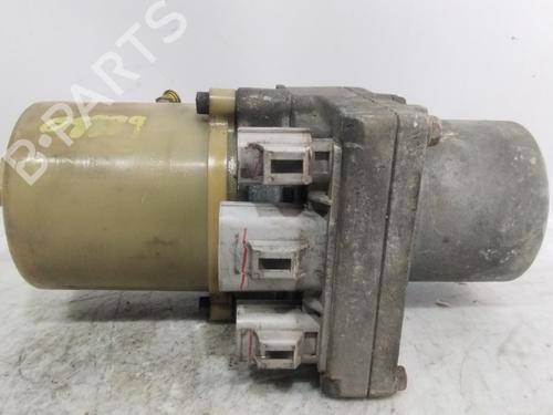 Used Steering pump MAZDA 3 Saloon (BK) 1.6 DI Turbo (BK12Y) (109 hp) 26275438