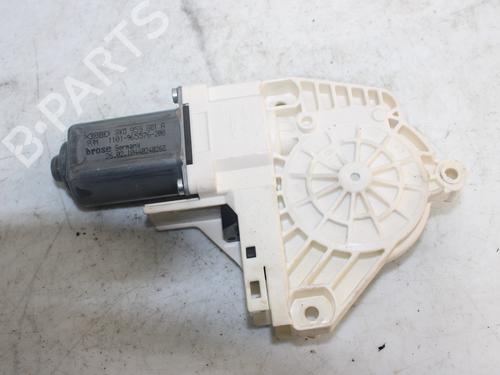 Used Left front window motor FORD ESCORT VI (GAL, AAL, ABL) [1995-2002]  17720019