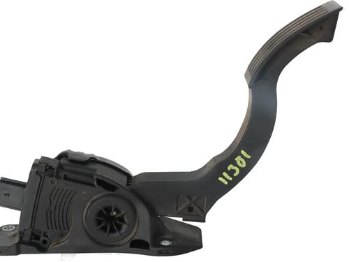 pedal-volvo-v40-hatchback-525-2012-2013-2014-2015-2016-2017-2018-2019-33411799 main image