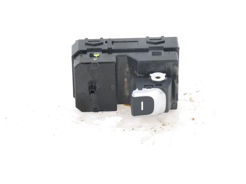 Used Left rear window switch KIA SPORTAGE V (NQ5) [2021-2026]  31641069