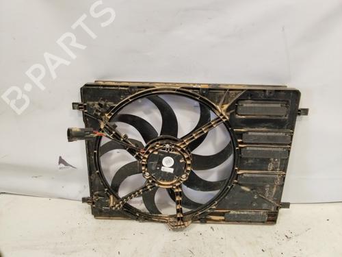 Used Radiator fan FORD FOCUS IV Turnier (HP) 1.0 EcoBoost mHEV (125 hp) 25714293