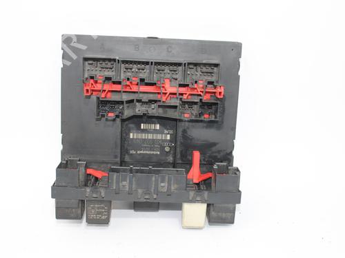Used Fuse box VW GOLF V (1K1) 1.9 TDI (90 hp) 11947056