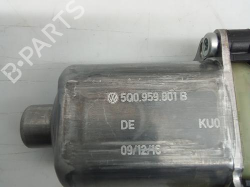 Right front window motor SEAT LEON (5F1)  | BP8582757E20 