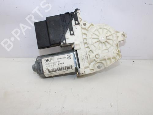 Rudehejsemotor bagstkærm højre VW TOURAN (1T1, 1T2) [2003-2010]  13732386