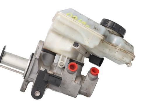 Used Brake master cylinder VW GOLF VII (5G1, BQ1, BE1, BE2) [2012-2021]  32771732