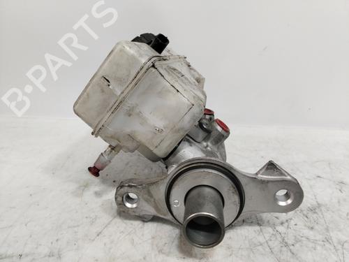 Brake master cylinder RENAULT CAPTUR I (J5_, H5_) | BP28814076M77