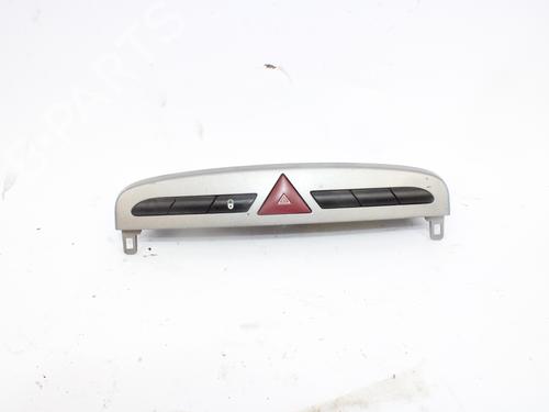 Used Warning switch PEUGEOT 308 I (4A_, 4C_) 1.6 HDi (109 hp) 15470404