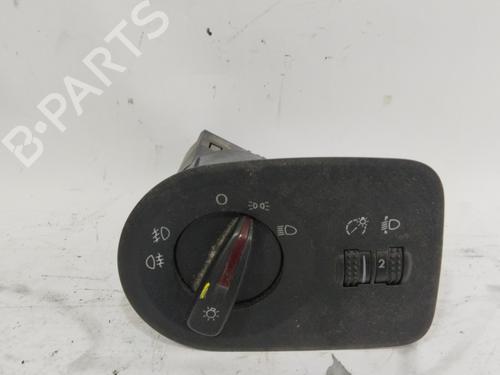 Used Headlight switch SEAT IBIZA IV ST (6J8, 6P8) [2010-2016]  26331712