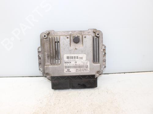 Used Engine control unit (ECU) HYUNDAI SANTA FÉ II (CM) 2.2 CRDi GLS (150 hp) 18246394