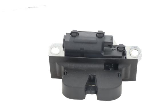 Used Tailgate lock OPEL INSIGNIA A (G09) [2008-2017]  31584787