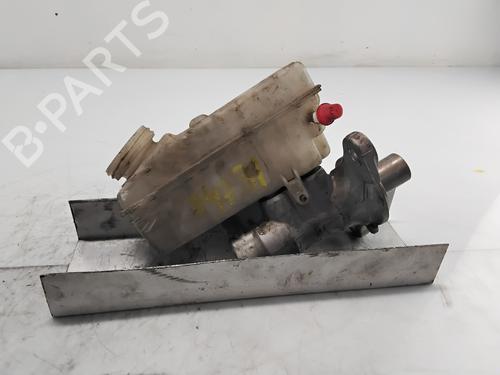 Used Brake master cylinder RENAULT CAPTUR I (J5_, H5_) [2013-2025]  28951597