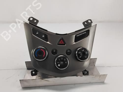 Used Climate control CHEVROLET AVEO Hatchback (T300) 1.3 D (75 hp) 28670814
