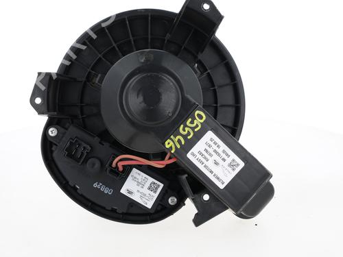 Heater blower motor LAND ROVER RANGE ROVER VELAR (L560) | BP29625956M62