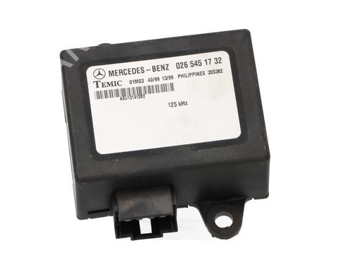 Used Electronic module Electronic module MERCEDES-BENZ SPRINTER 3-t Bus (B903) 313 CDI (903.671, 903.672, 903.673) (129 hp) 33334888 33334888