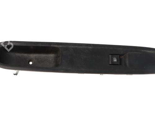 right-front-window-switch-dacia-sandero-iii-2021-33793376 main image