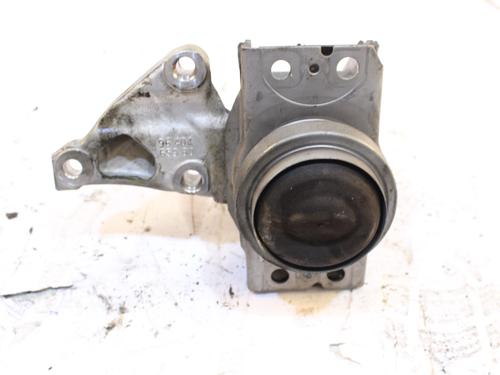 Used Engine mount DACIA DOKKER MPV (KE_) [2012-2025]  15814722
