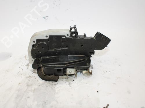 Used Rear right lock NISSAN X-TRAIL I (T30) [2001-2013]  12599148