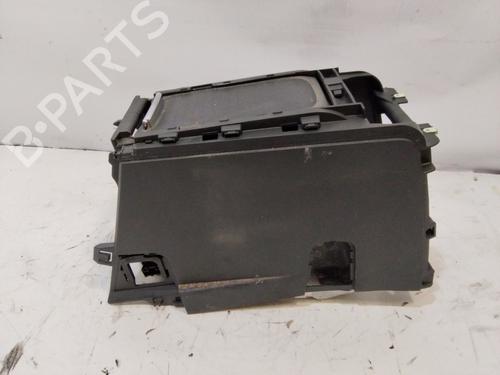 Armrest / Center console PEUGEOT 5008 (0U_, 0E_)  | BP29565683I20 