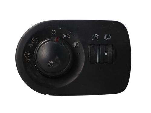 Used Headlight switch SEAT LEON (1P1) [2005-2013]  32461449