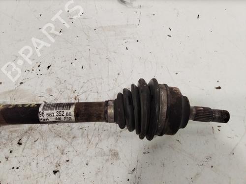 Left front driveshaft PEUGEOT 5008 (0U_, 0E_) 1.6 16V | BP25721736M38 