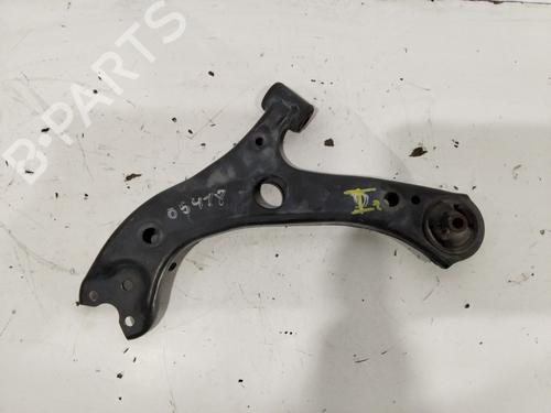 Used Left front suspension arm TOYOTA COROLLA Hatchback (_E21_, _EA1_, _EH1_) 1.8 Hybrid (ZWE211) (98 hp) 32015847