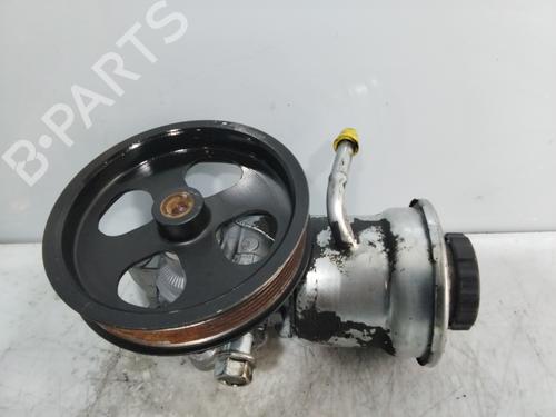 Used Steering pump TOYOTA COROLLA Saloon (_E15_) 2.0 D-4D (ADE150) (126 hp) 20320645